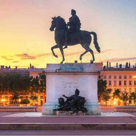L'eugenie, Secteur Opera Et Climatise, 1er * Lyon